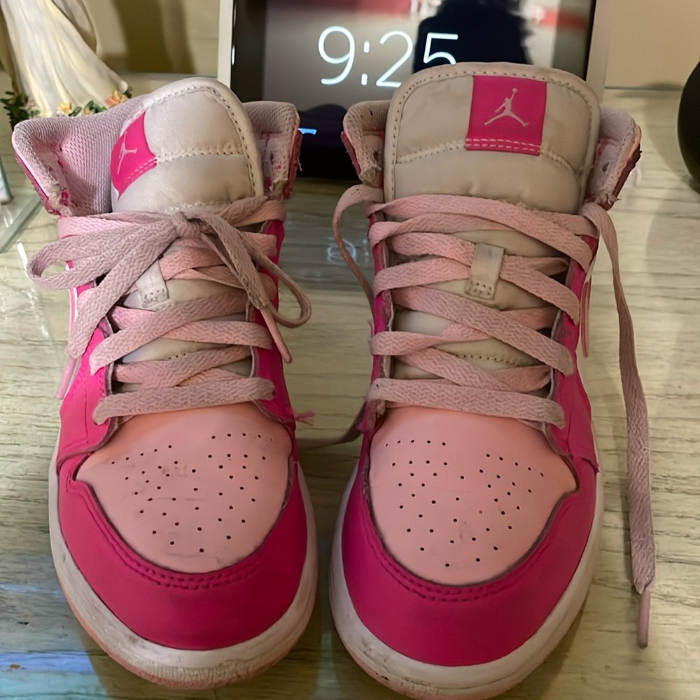 Barbie Jordan- Size 2.5
